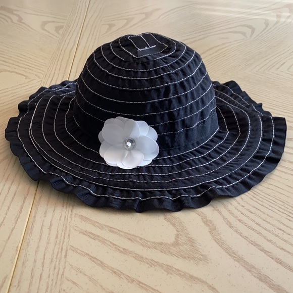 Gymboree size 4 black dress with accessories - Picture 5 of 7